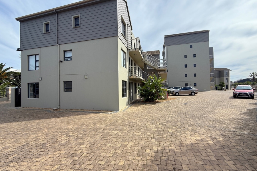 1 Bedroom Property for Sale in Waves Edge Western Cape